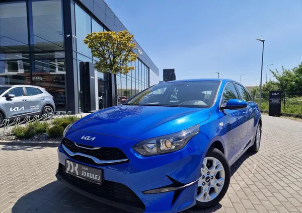 pomorskie Kia Ceed cena 83900 przebieg: 42794, rok produkcji 2021 z Gdańsk